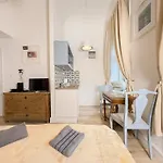 Hj7-A Hunyadi Apartment