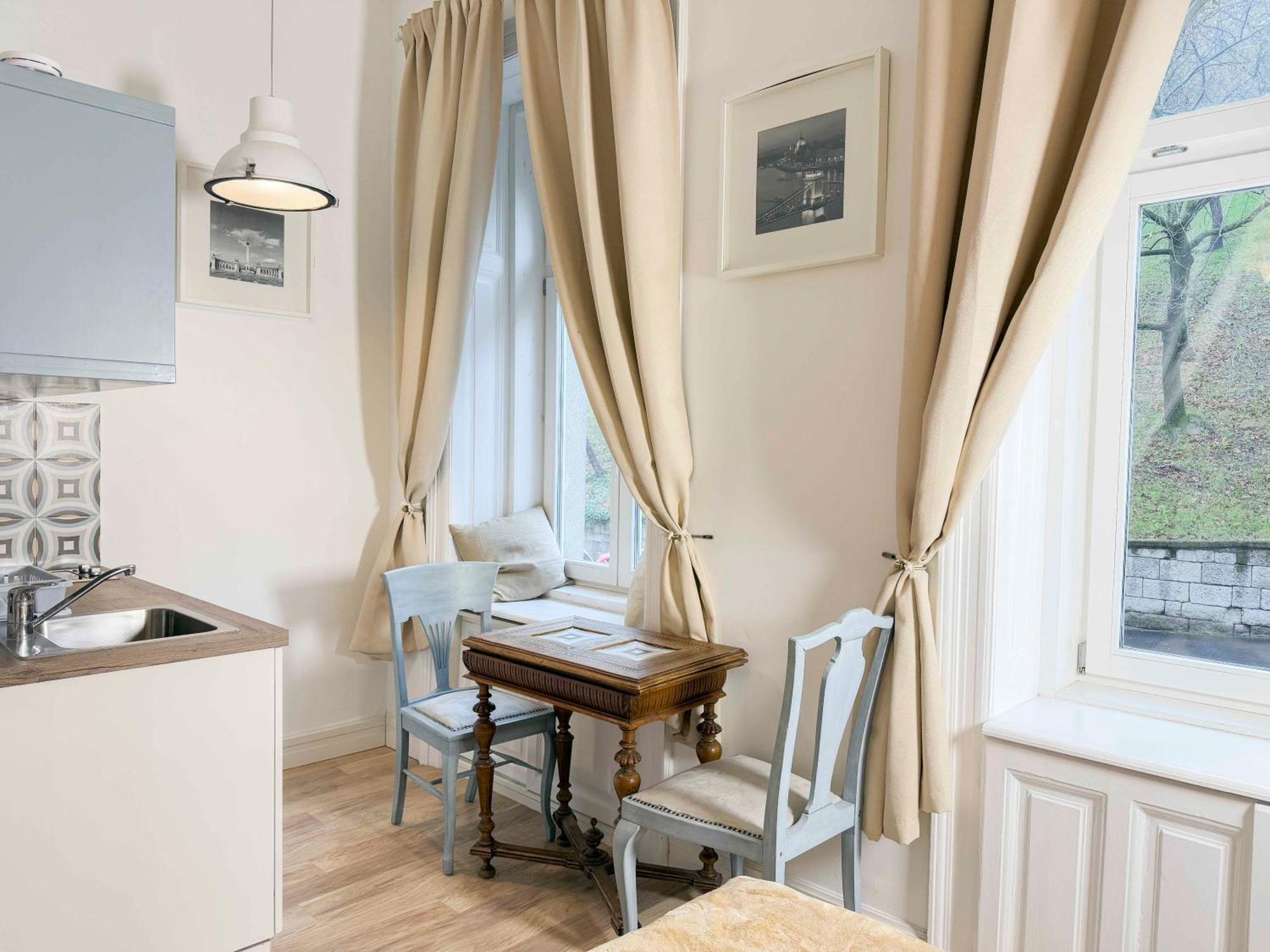 Hj7-a Hunyadi Apartment Budapest